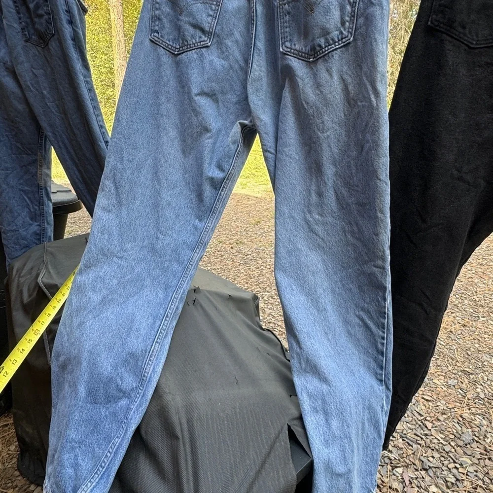 Levi’s 505 Perfectly broke-in Jeans-see pics label 40” x32” (actual 40” x 29.5”)
